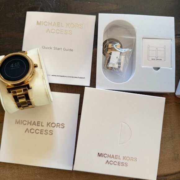 Michael Kors Access Gen 3 Sofie Touch Screen Smart Watch - DW5B MKT5022 - Picture 4 of 8